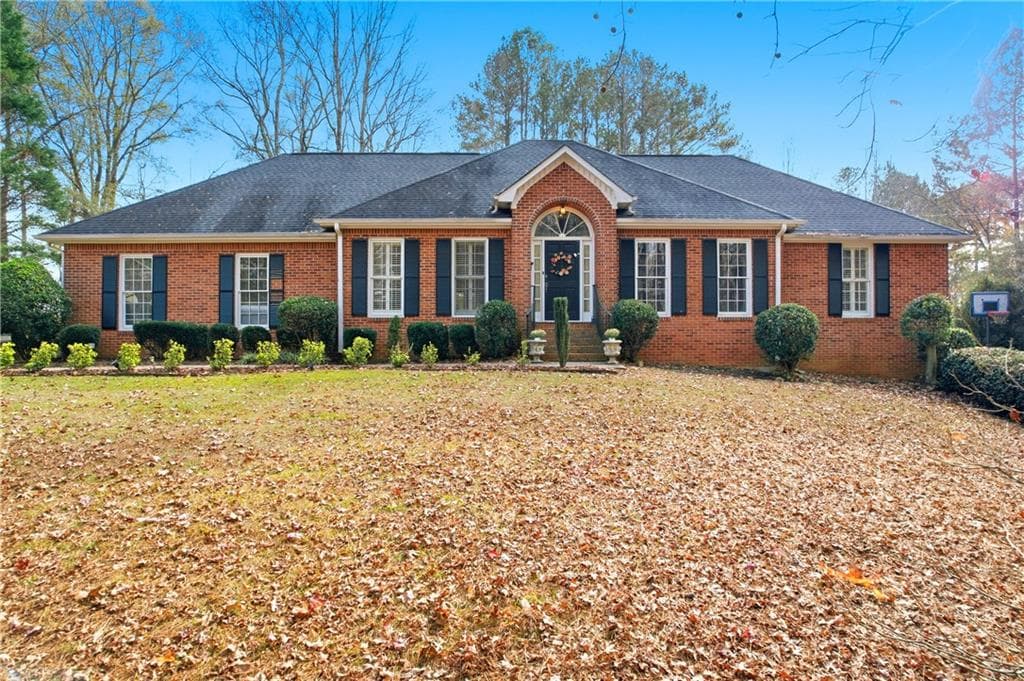 3 bedroom, 2 bathroom, 2,890 sq ft single family residence sold at 207 Dunleith Drive, Woodstock, GA 30188
