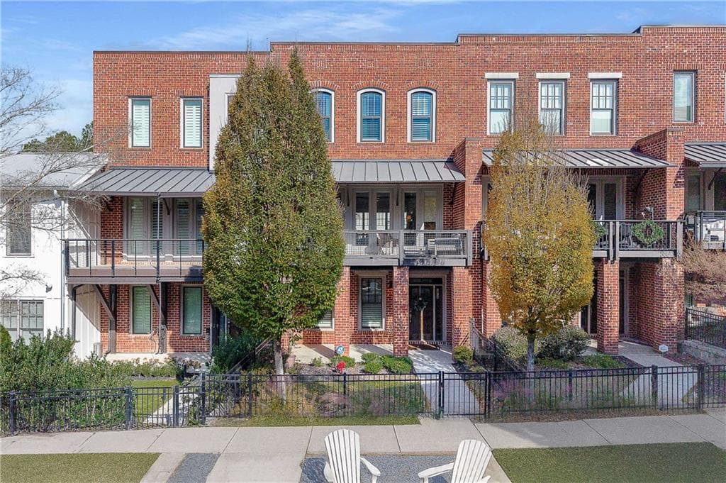 1918 Kings Cross, Atlanta, GA 30318 — most recent listing photo