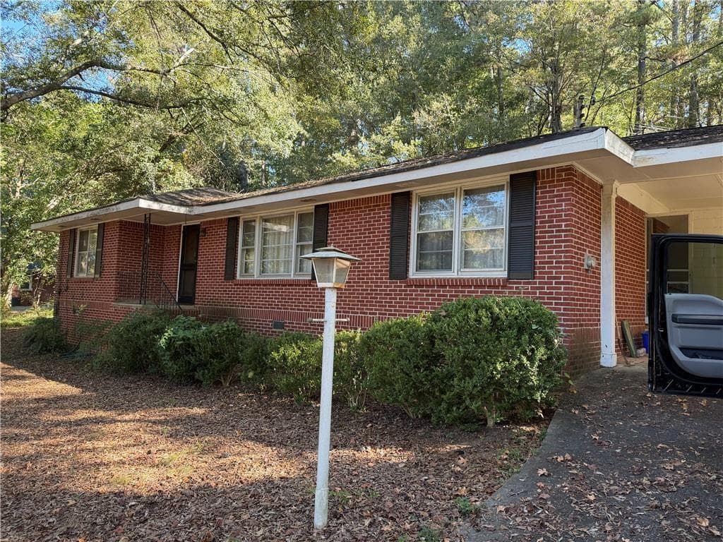 3 bedroom, 1 bathroom, 1,256 sq ft single family residence sold at 436 Baggett Circle, Lawrenceville, GA 30044