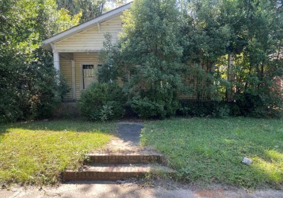 704 E College Street, Bainbridge, GA 39819 — most recent listing photo