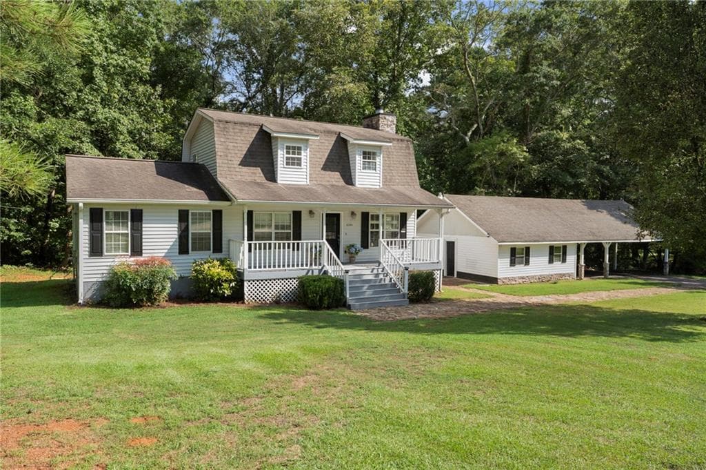 3 bedroom, 3 bathroom single family residence sold at 2194 Highway 20, Mcdonough, GA 30252