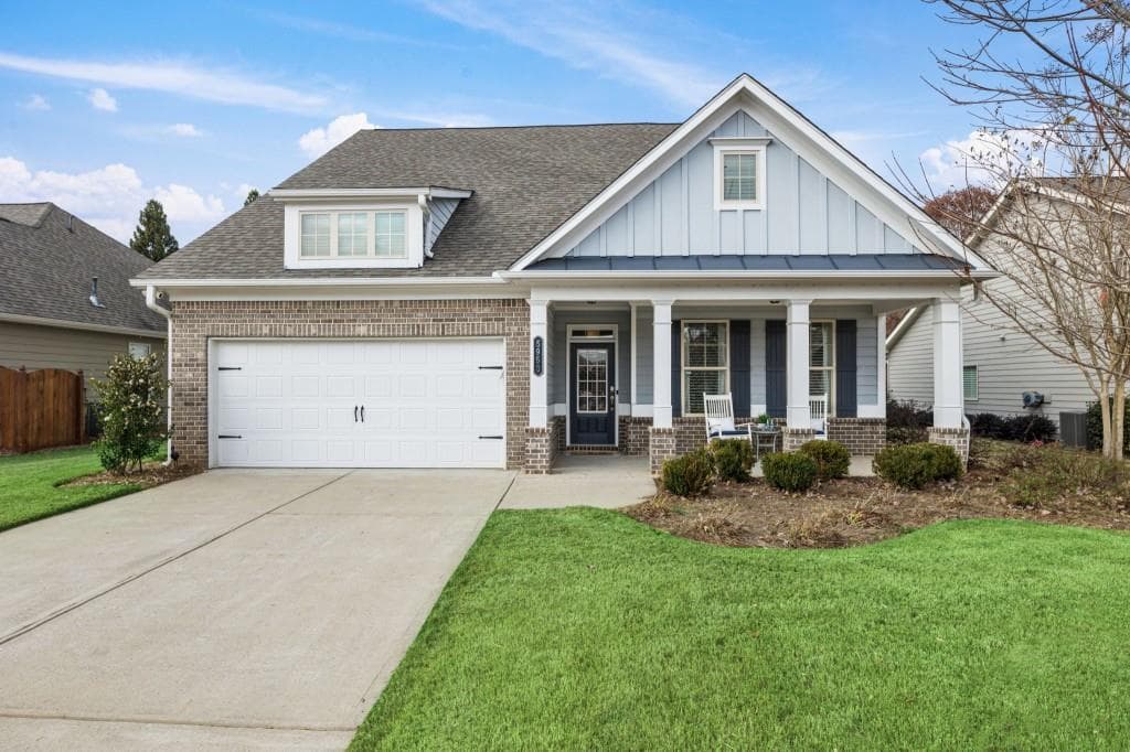 3 bedroom, 3 bathroom, 2,398 sq ft single family residence sold at 5950 Stellata Circle, Cumming, GA 30028