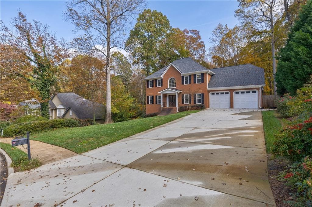 105 Beech Tree Lane, Roswell, GA 30075 — most recent listing photo