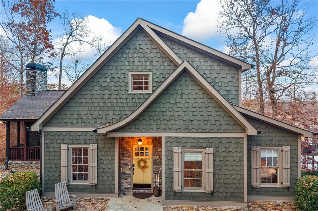 6 bedroom, 4 bathroom, 3,243 sq ft single family residence sold at 152 Chapman Manor Drive, Martin, GA 30557