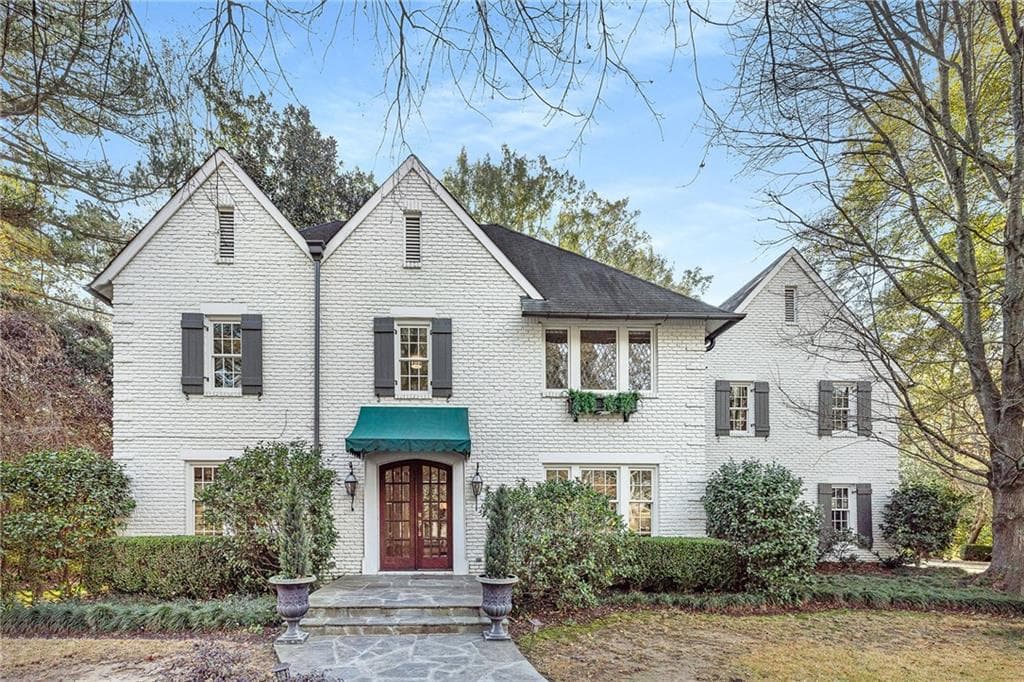 5 bedroom, 3 bathroom, 3,746 sq ft single family residence sold at 965 Landmark Drive, Atlanta, GA 30342