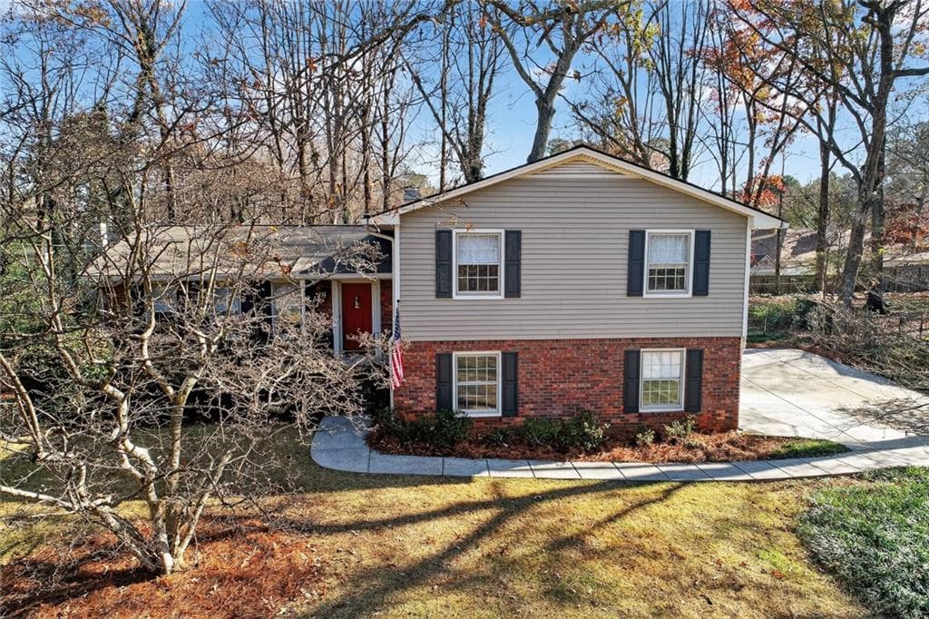 5 bedroom, 3 bathroom, 2,835 sq ft single family residence sold at 2902 Timberline Road, Marietta, GA 30062
