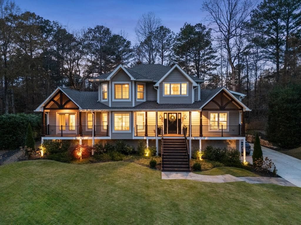 3051 Maple Ln, Alpharetta, GA 30009 — most recent listing photo
