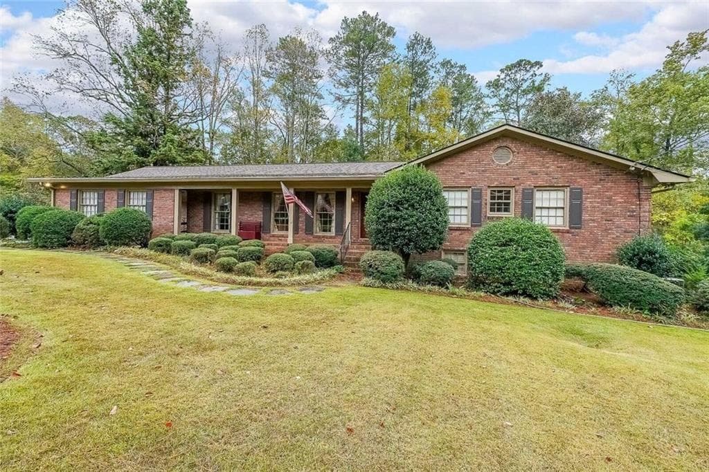 2827 Beverly Hills Drive, Marietta, GA 30068 — most recent listing photo