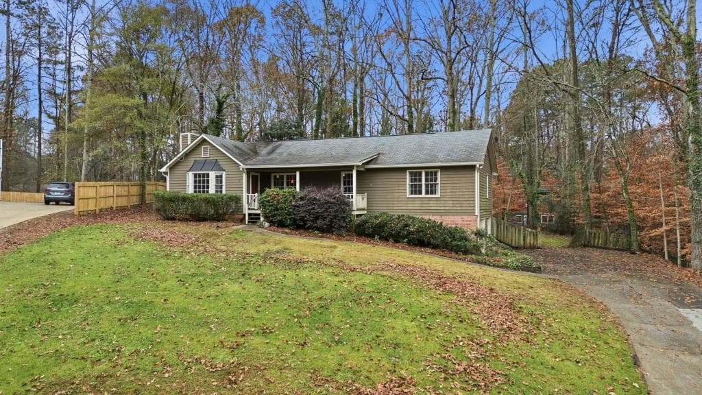 3 bedroom, 2 bathroom, 1,788 sq ft single family residence sold at 3257 Hembree Court, Marietta, GA 30062
