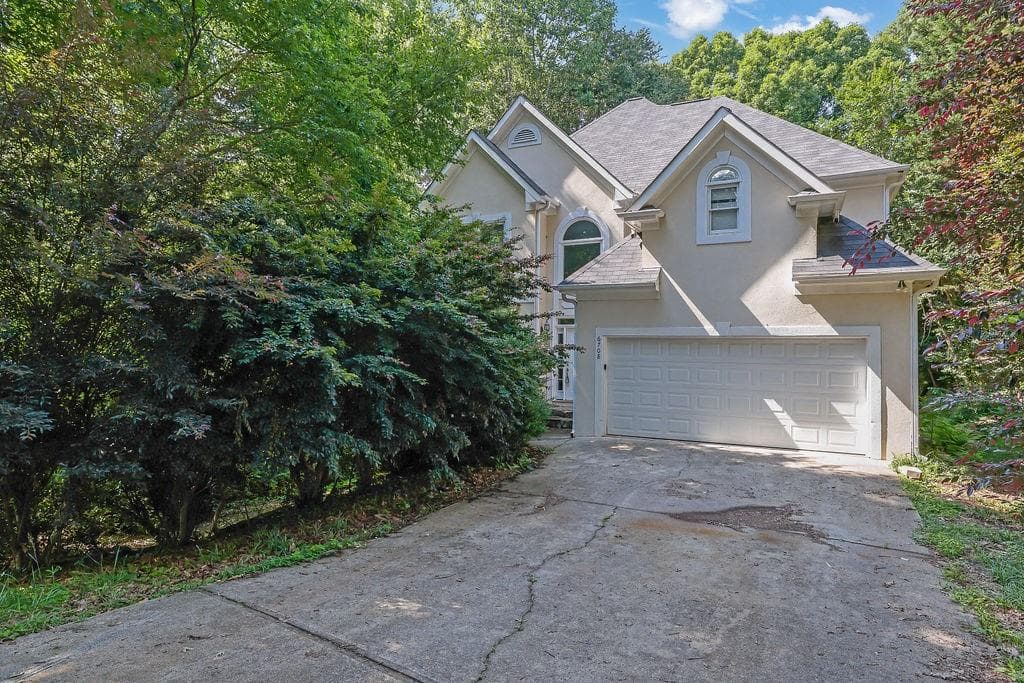 6708 Thornwood Court, Flowery Branch, GA 30542 — most recent listing photo