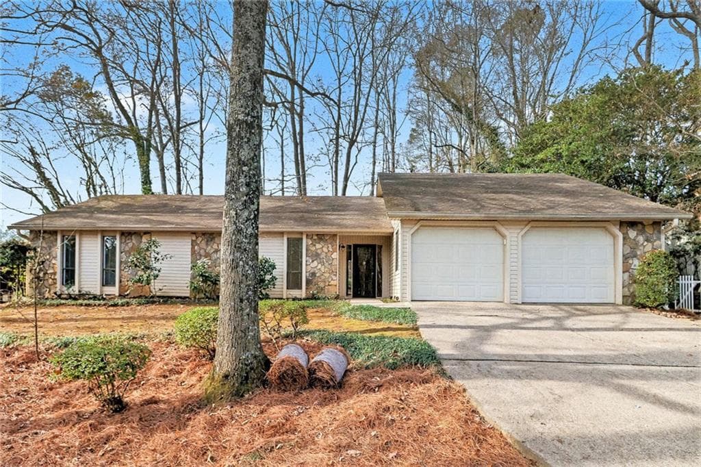 1110 Lake Drive, Roswell, GA 30075 — most recent listing photo