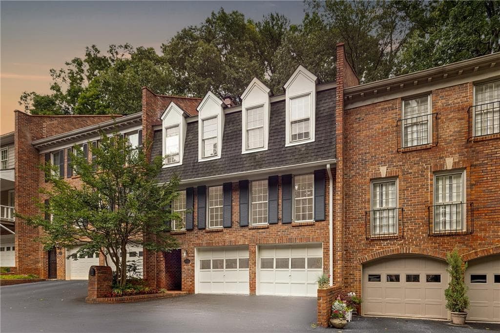 433 The North Chace, Atlanta, GA 30328 — most recent listing photo