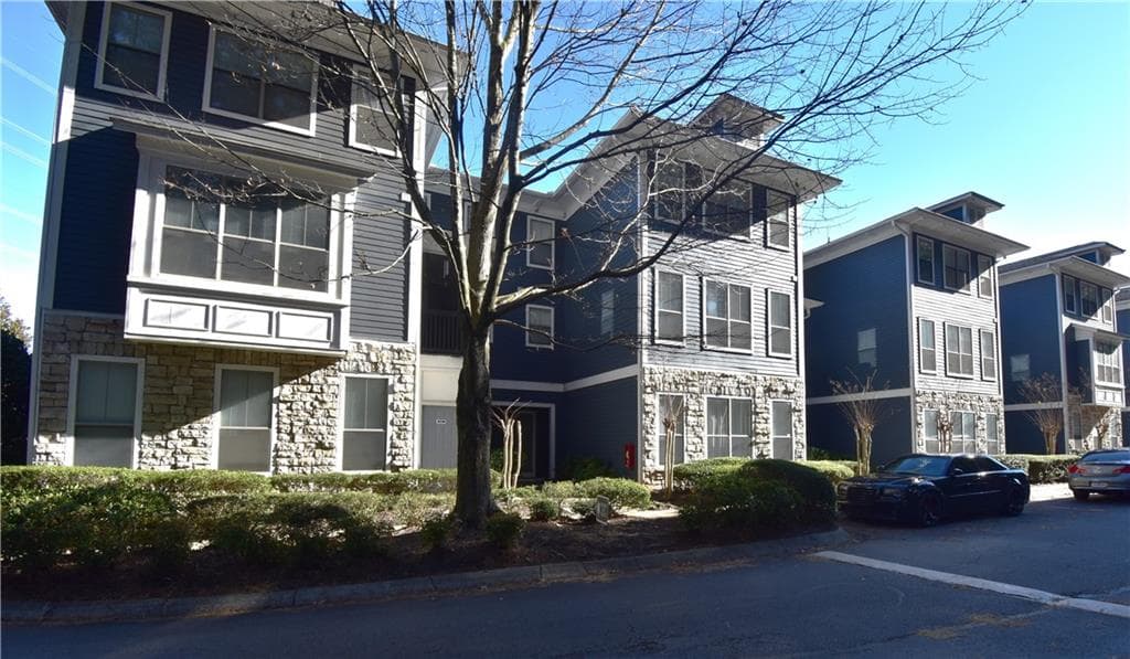 2 bedroom, 2 bathroom, 1,464 sq ft townhouse sold at 1575 Ridenour Parkway 802, Kennesaw, GA 30152