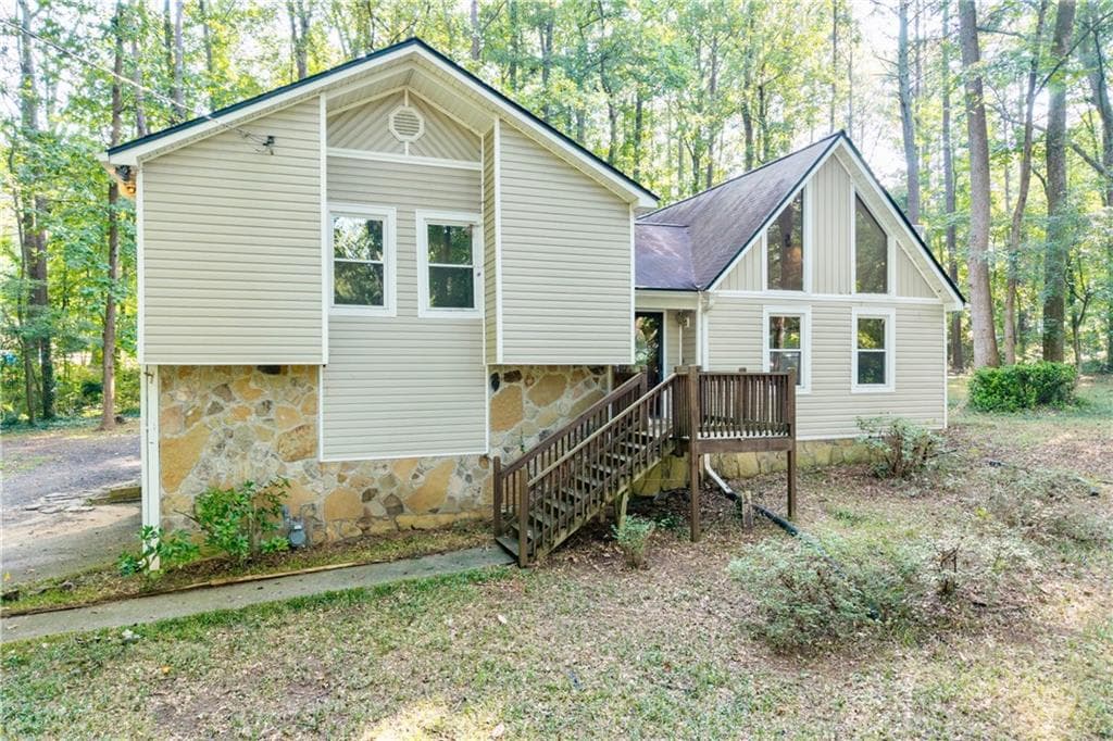3 bedroom, 2 bathroom, 1,708 sq ft single family residence sold at 2622 Sheffield Court, Marietta, GA 30064
