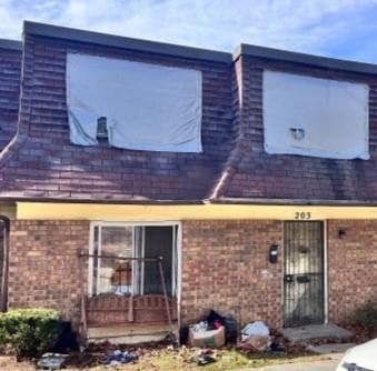 3 bedroom, 3 bathroom, 1,134 sq ft townhouse sold at 203 Peyton Place, Atlanta, GA 30311