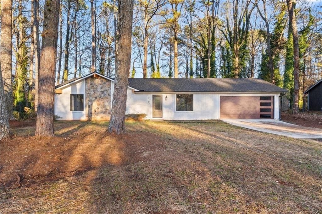 3 bedroom, 2 bathroom, 1,128 sq ft single family residence sold at 3182 WESTBROOK Trace, Lawrenceville, GA 30044