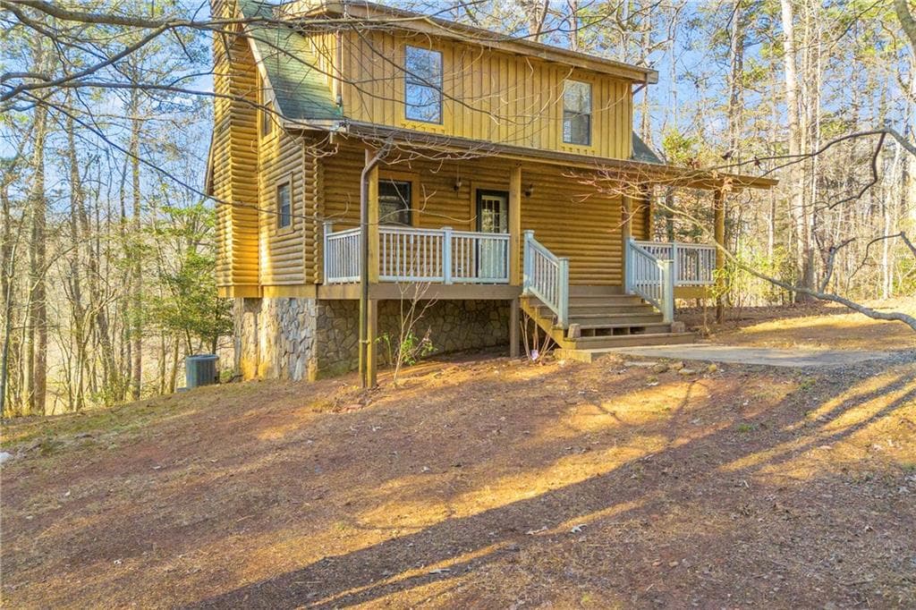 1 bedroom, 1 bathroom, 1,017 sq ft single family residence sold at 601 Beaver Lake Drive, Clarkesville, GA 30523