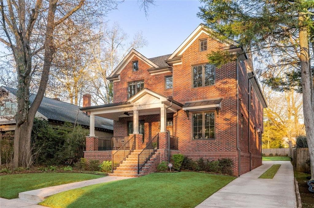 5 bedroom, 4 bathroom, 3,611 sq ft single family residence sold at 128 Jefferson Place, Decatur, GA 30030