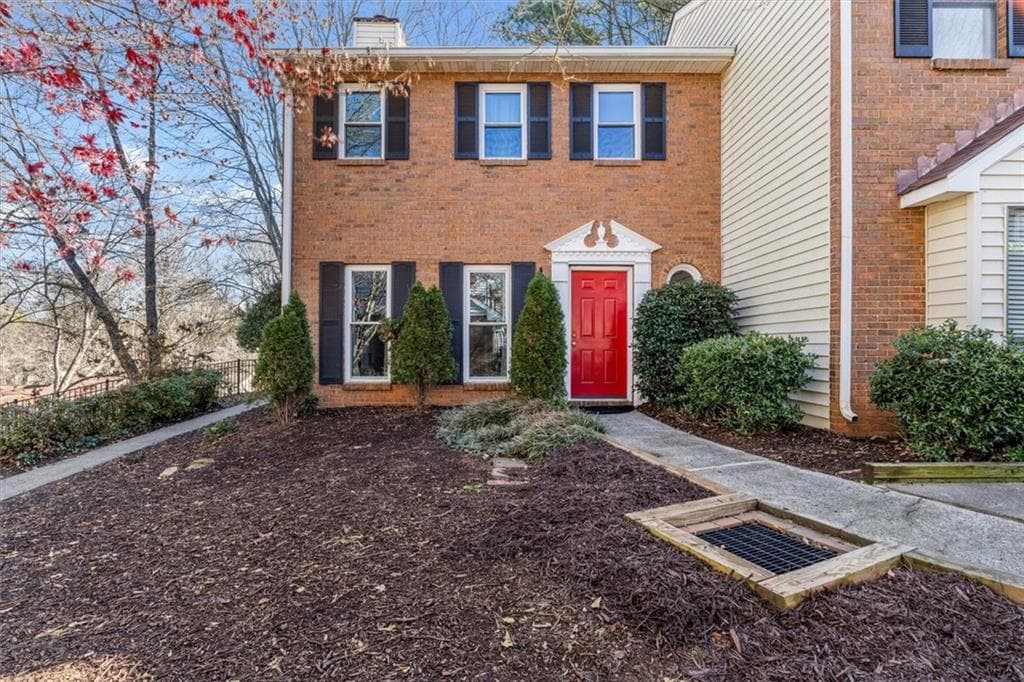 2 bedroom, 3 bathroom, 1,242 sq ft townhouse sold at 3155 Cape Circle, Alpharetta, GA 30009