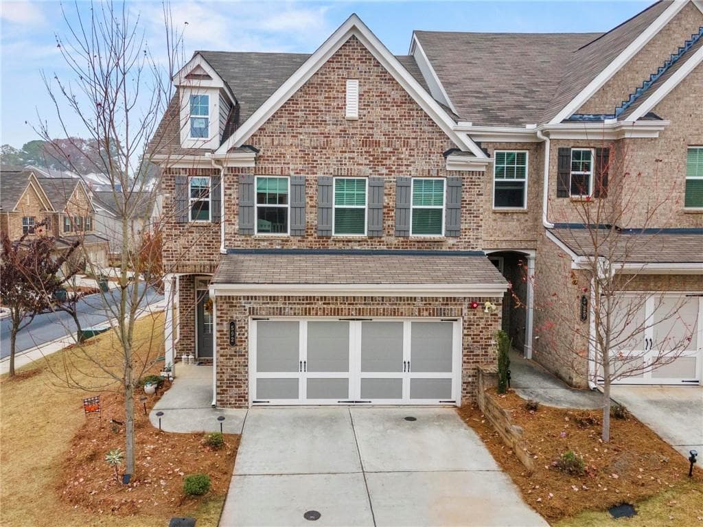 3 bedroom, 3 bathroom, 2,055 sq ft townhouse sold at 592 Bright Street, Marietta, GA 30064