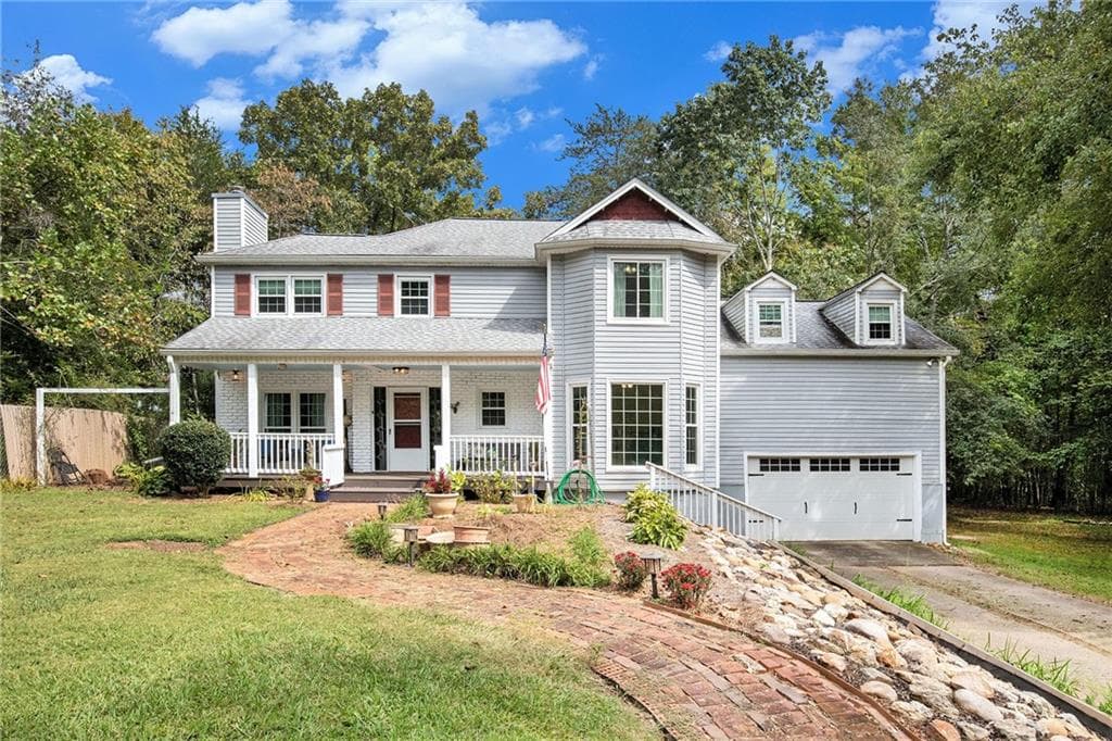 3 bedroom, 4 bathroom, 2,412 sq ft single family residence sold at 4979 Letha, Gainesville, GA 30506