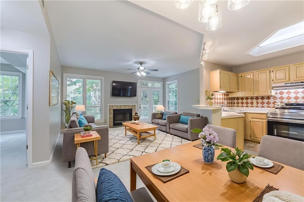 915 Mcgill Park Avenue, Atlanta, GA 30312 — most recent listing photo
