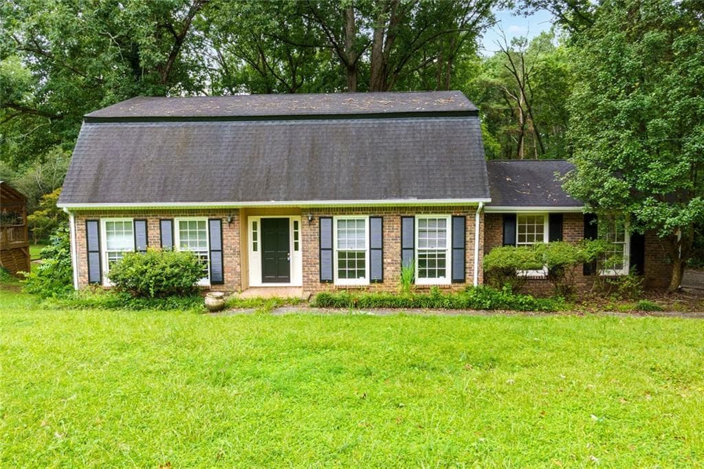 2067 SW Crescent Drive, Snellville, GA 30078 — most recent listing photo