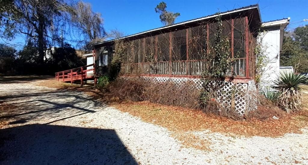 4 bedroom, 2 bathroom, 1,534 sq ft single family residence sold at 1025 Evergreen Drive, Elberton, GA 30635
