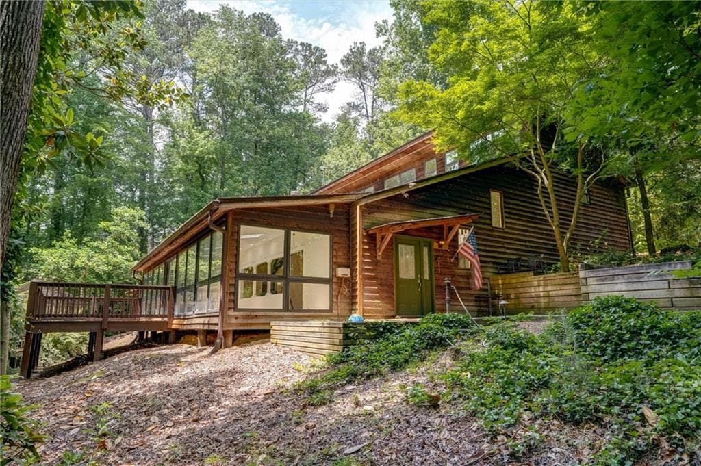 4 bedroom, 3 bathroom, 2,965 sq ft single family residence for sale at 605 Marietta Highway, Roswell, GA 30075