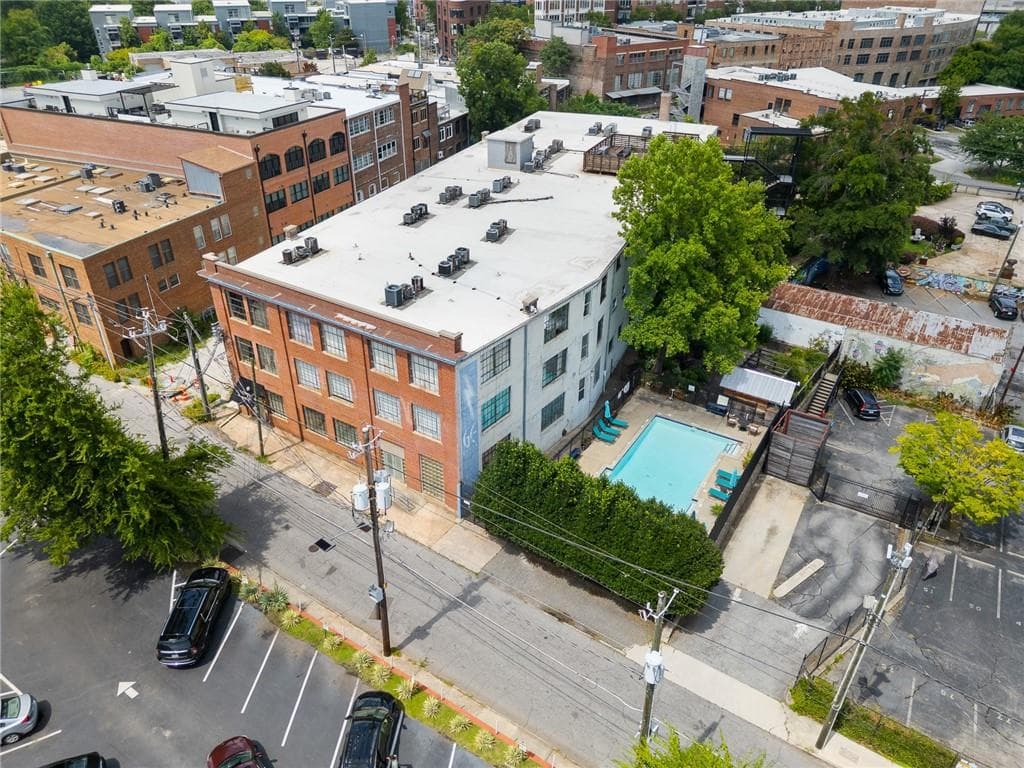 1 bedroom, 1 bathroom, 730 sq ft condominium sold at 172 Haynes Street 304, Atlanta, GA 30313