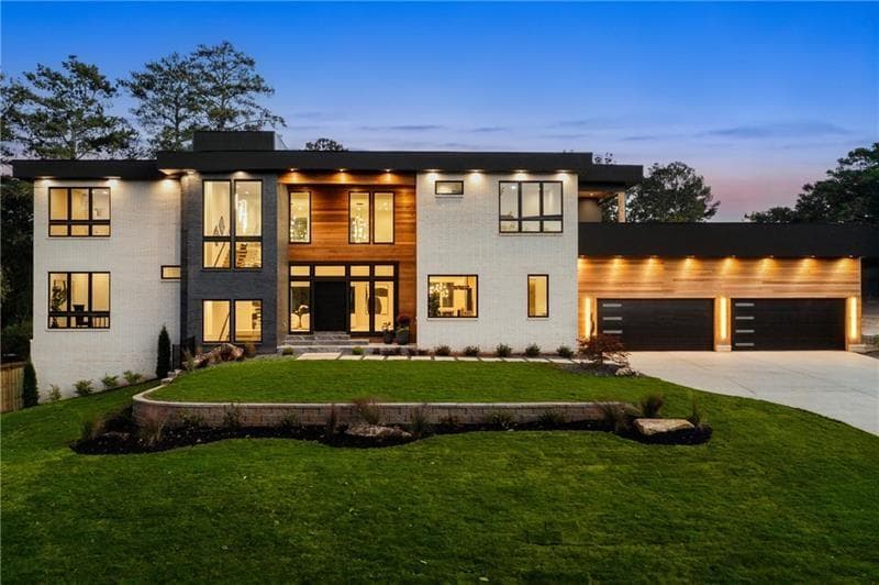 6531 Long Acres Drive, Sandy Springs, GA 30328 — most recent listing photo