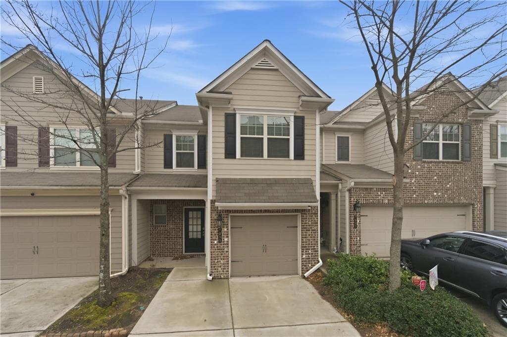 3 bedroom, 3 bathroom, 1,736 sq ft townhouse sold at 7099 Elmwood Ridge Court, Atlanta, GA 30340