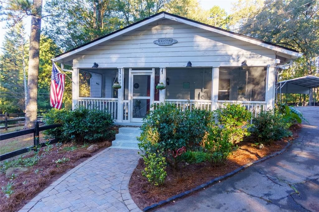 3 bedroom, 2 bathroom, 1,404 sq ft single family residence sold at 3095 Batesville Road, Woodstock, GA 30188