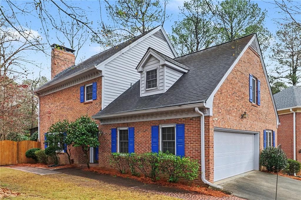 3 bedroom, 4 bathroom, 2,390 sq ft single family residence sold at 2981 Wilsons Crossing Court, Atlanta, GA 30033
