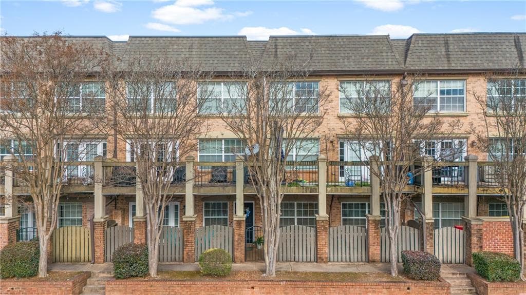 6980 Roswell Road C10, Atlanta, GA 30328 — most recent listing photo