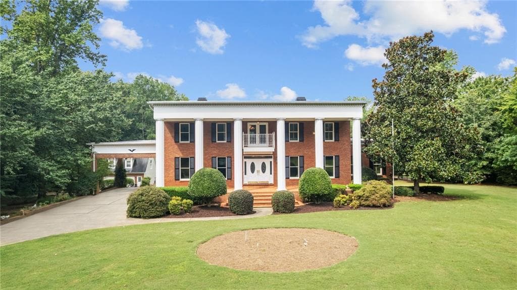 4 bedroom, 5 bathroom, 6,450 sq ft single family residence sold at 12250 Broadwell Road, Alpharetta, GA 30004