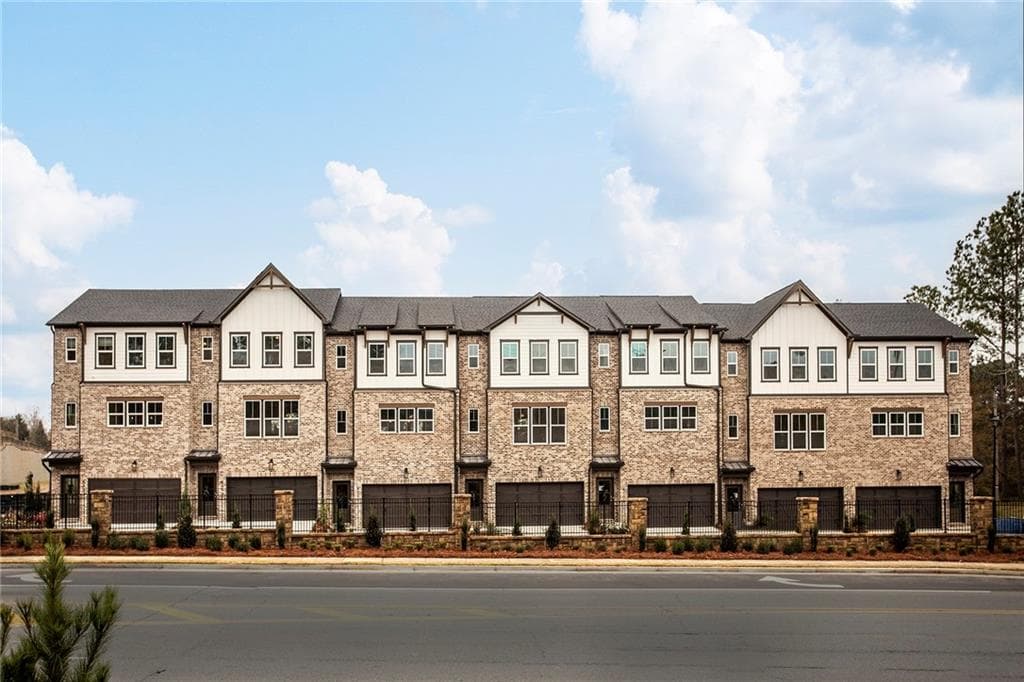 378 Sunset Hollow Street, Sugar Hill, GA 30518 — most recent listing photo