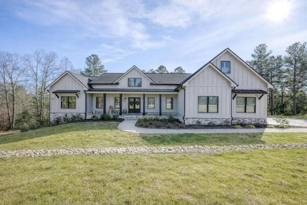 5 bedroom, 6 bathroom, 5,986 sq ft single family residence sold at 284 Eastridge Court, Blairsville, GA 30512
