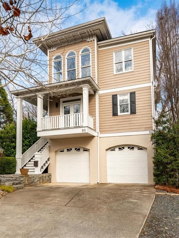 4 bedroom, 4 bathroom, 2,999 sq ft single family residence sold at 911 Monroe Circle, Atlanta, GA 30308