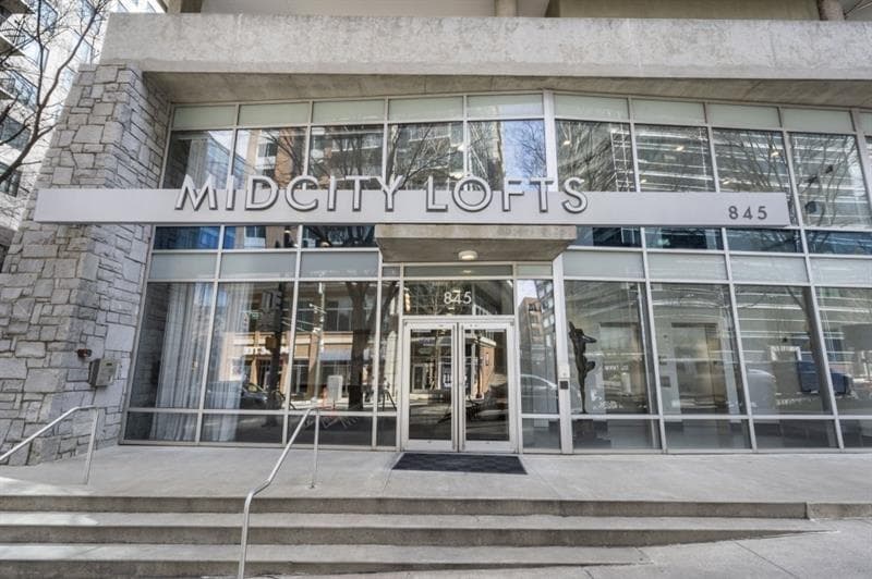 1 bedroom, 1 bathroom, 1,035 sq ft condominium sold at 845 Spring Street 523, Atlanta, GA 30308