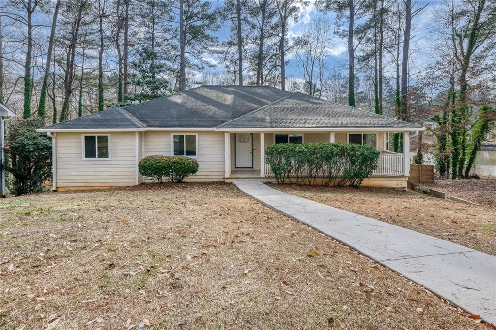 3 bedroom, 2 bathroom, 1,256 sq ft single family residence sold at 488 Plainville Drive, Atlanta, GA 30331
