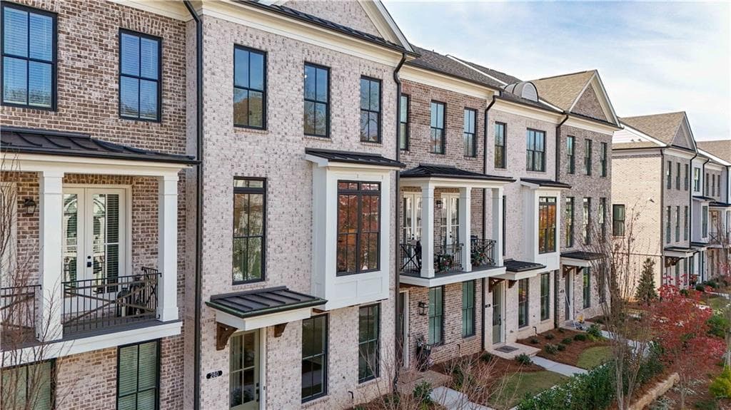 4406 River Trail Drive 381, Peachtree Corners, GA 30092 — most recent listing photo