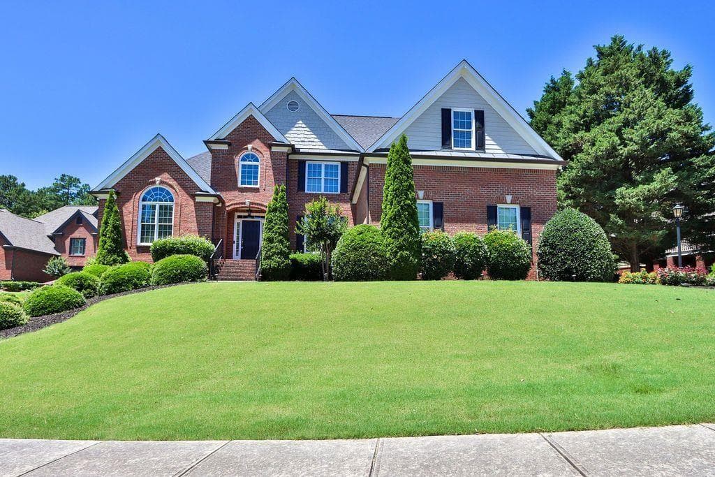 4 bedroom, 4 bathroom, 3,642 sq ft single family residence sold at 4174 Highglen Trace, Dacula, GA 30019