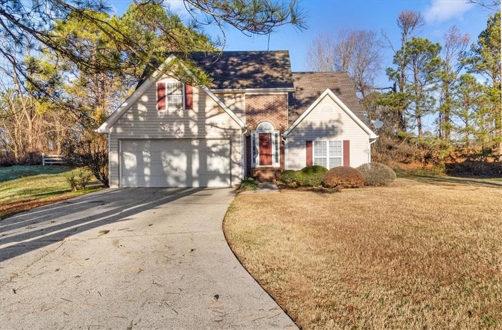 4 bedroom, 3 bathroom, 2,542 sq ft single family residence sold at 1831 Green Oak Circle, Lawrenceville, GA 30043