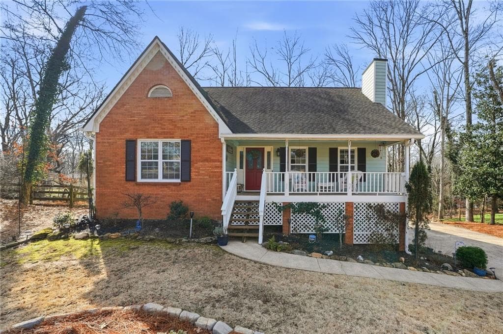 3 bedroom, 3 bathroom, 3,168 sq ft single family residence sold at 116 Plantation Trace, Woodstock, GA 30188