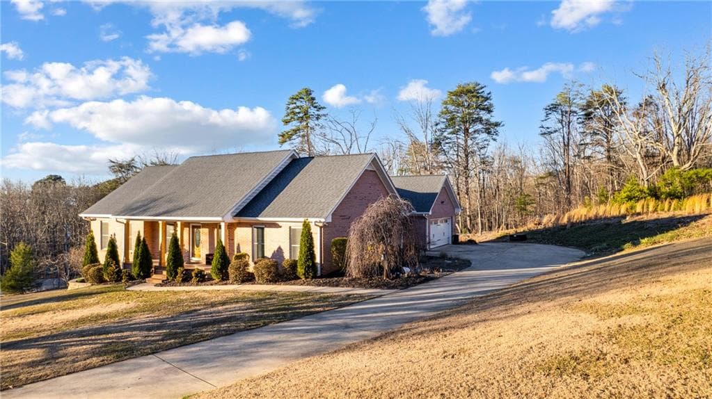 3 bedroom, 3 bathroom, 3,324 sq ft single family residence sold at 1285 Smithdale Heights - NO HOA Drive, Cumming, GA 30040
