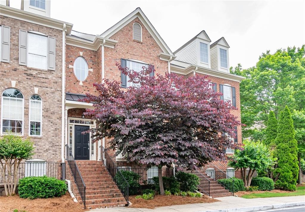 3 bedroom, 4 bathroom, 2,499 sq ft townhouse sold at 3464 Henderson Reserve, Atlanta, GA 30341