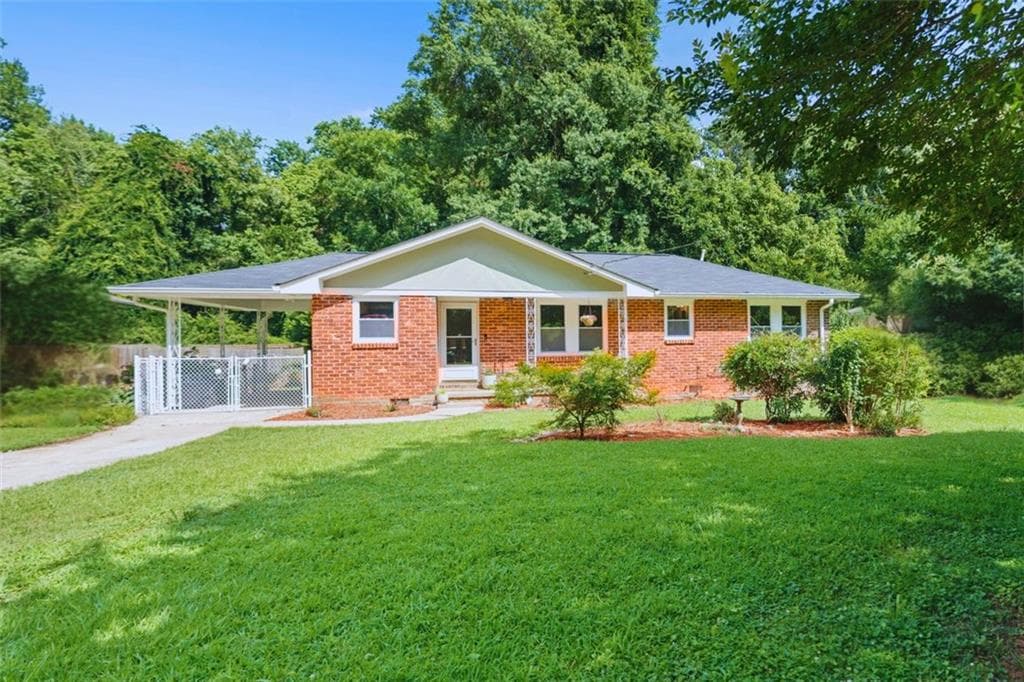 2483 Hunting Valley Drive, Decatur, GA 30033 — most recent listing photo