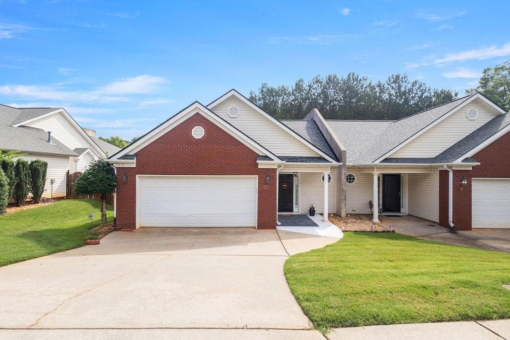 21 Stony Oak Drive, Newnan, GA 30263 — most recent listing photo