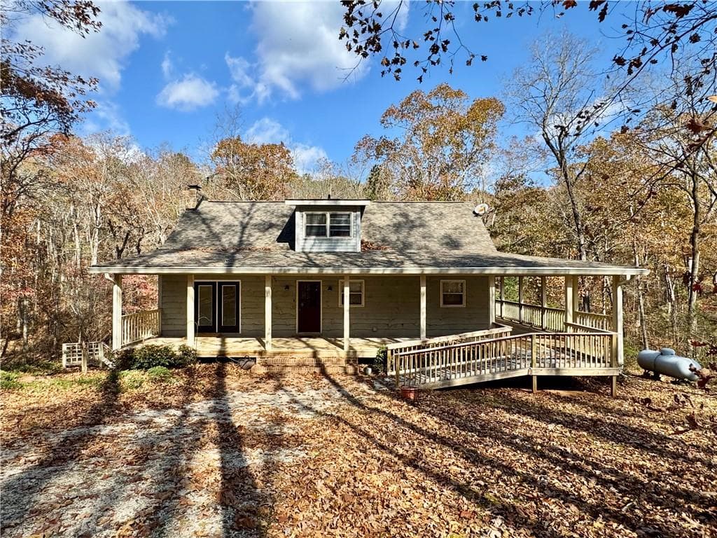 2 bedroom, 3 bathroom, 1,933 sq ft single family residence under contract at 1012 King Mill Road, Mcdonough, GA 30252
